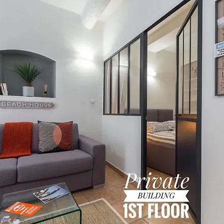 Apartmán Private Building, 4 Apts, Unique At - Old Town
